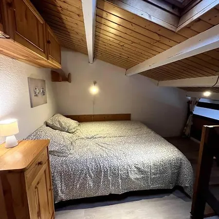 T2 Mezzanine Port Apartment Leucate